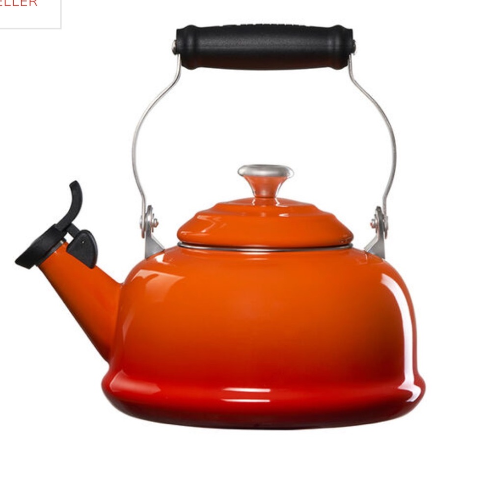 Le creuset Kettle BRAND NEW